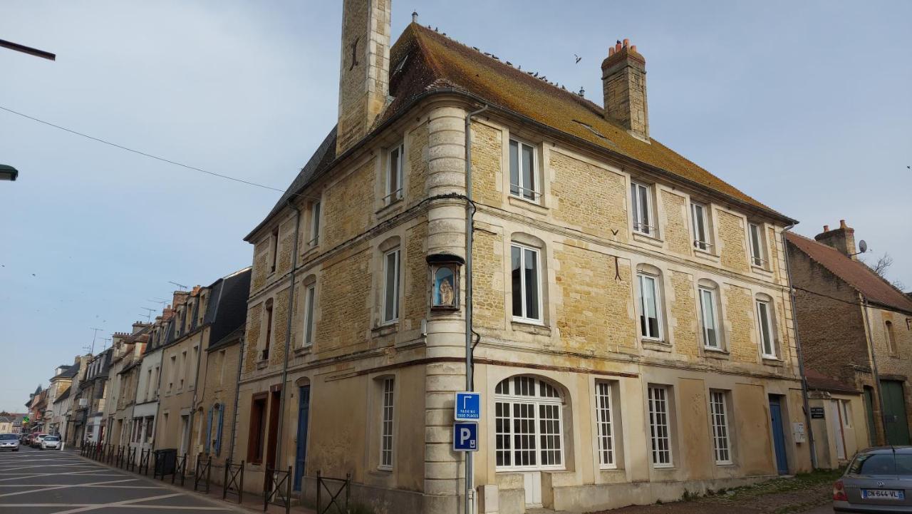 En Centre-ville. Apartment *
